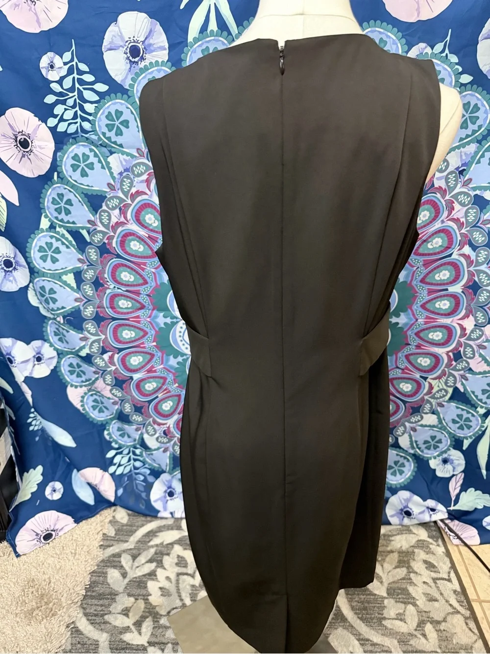 Kristin Davis Size 12 Black Sleeveless Tailored Sheath Career Dress